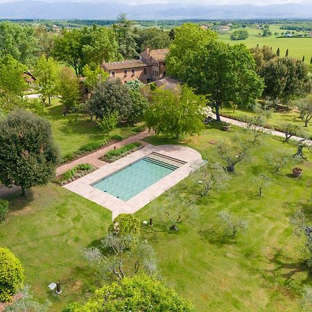 Equo Suites Petrignano Del Lago Exterior photo
