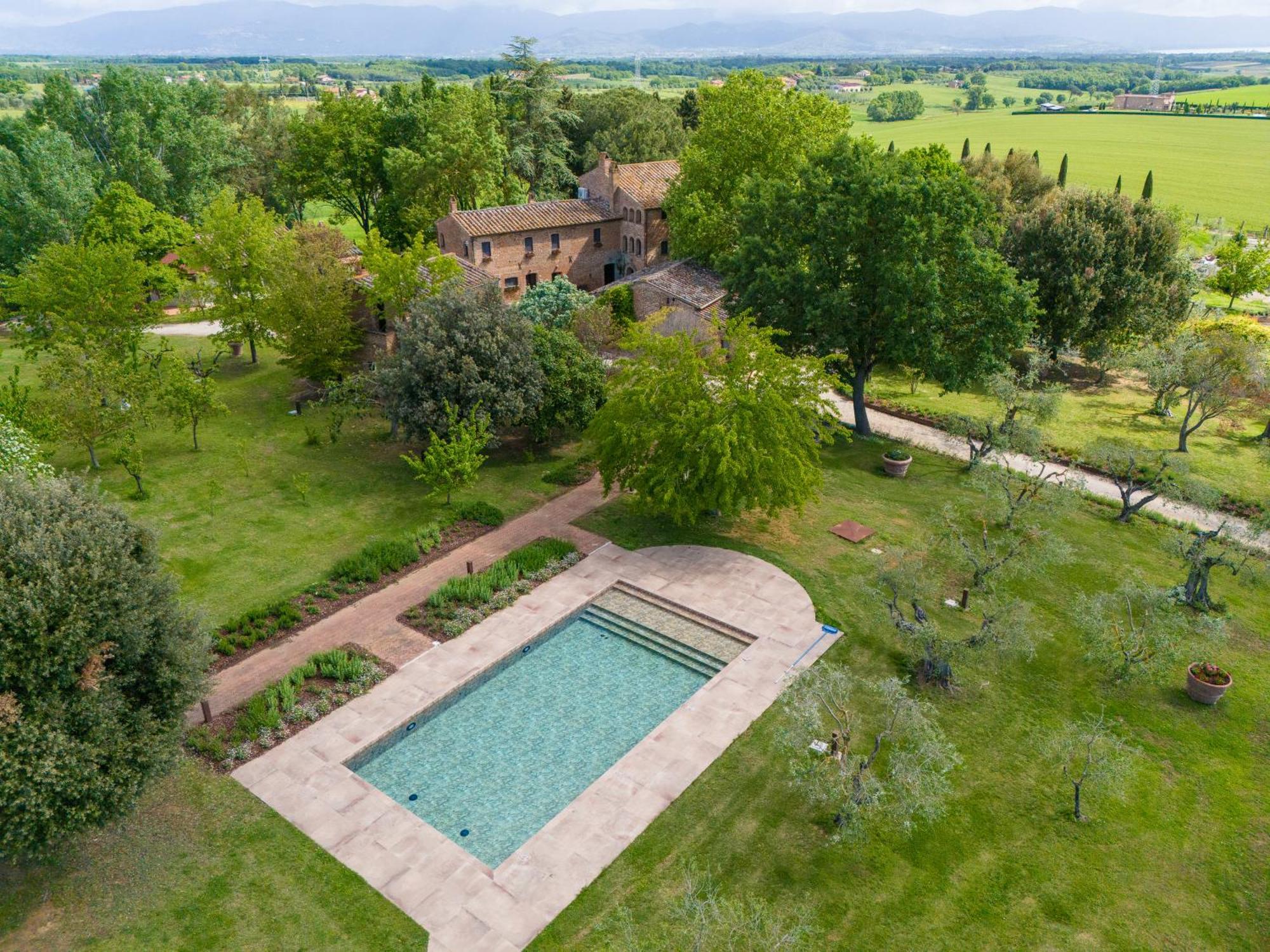 Equo Suites Petrignano Del Lago Exterior photo